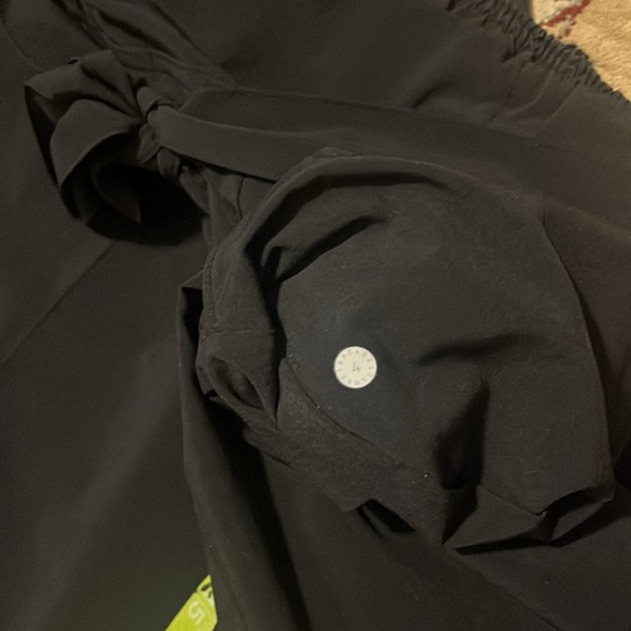 Lululemon Noir Pant
Black - Picture 6 of 16